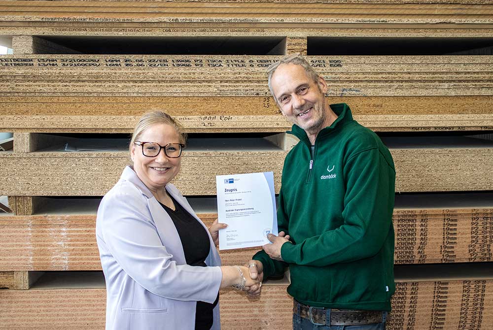 Herzlichen Glückwunsch zum Ausbilderschein, Peter!